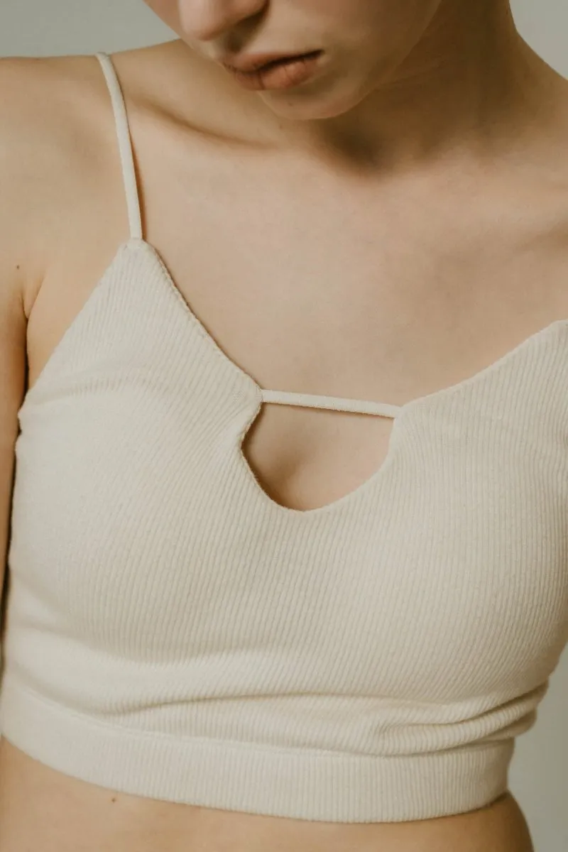 -On sale April 25th 21:00- front design bra top/2color