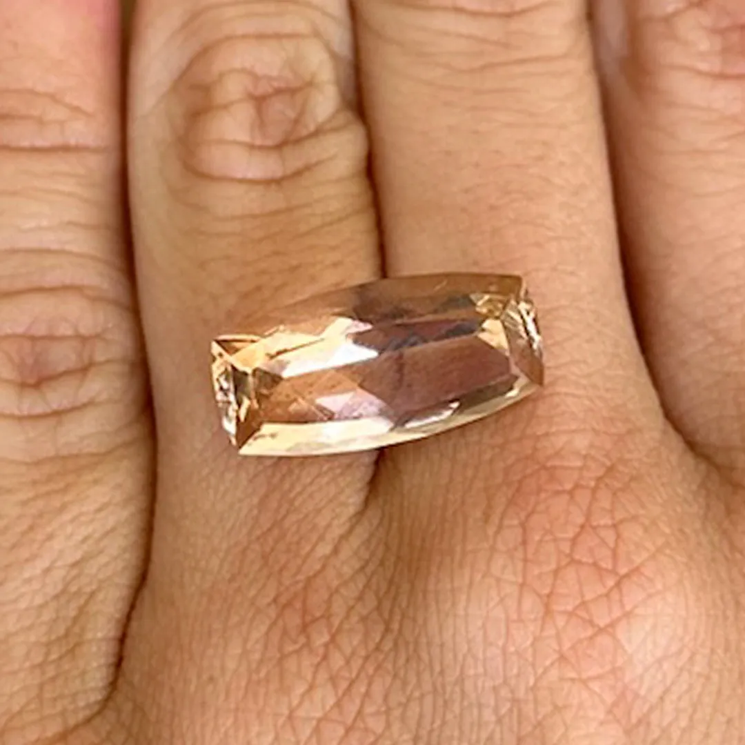 BESPOKE 13.63CT TOPAZ