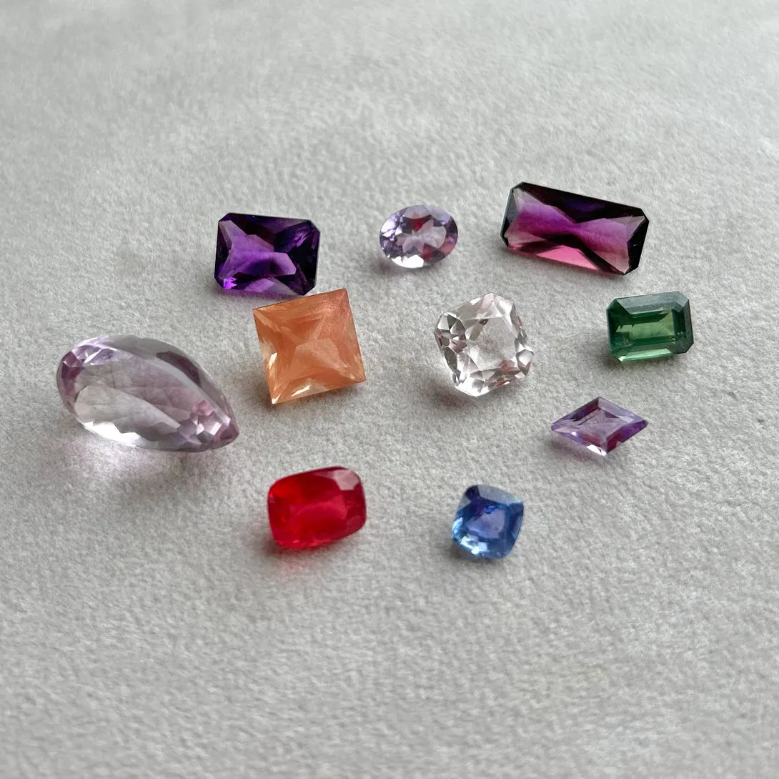 BESPOKE 3.39CT RHODONITE