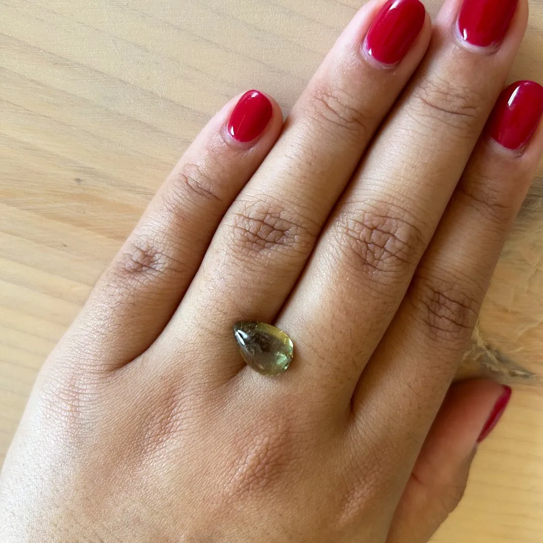 BESPOKE 6.40CT GREEN SAPPHIRE