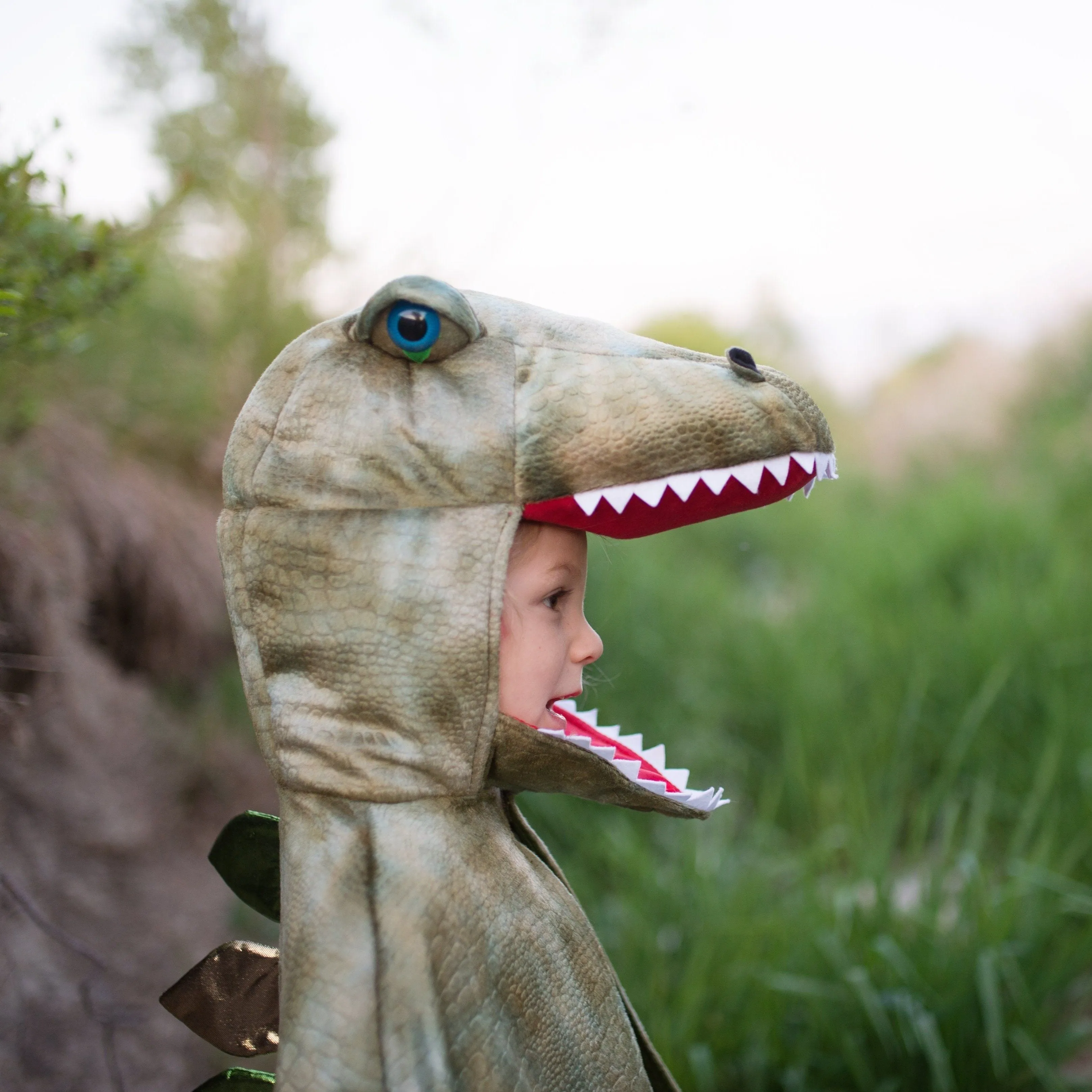 Great Pretenders Grandasaurus T-Rex Cape with Claws