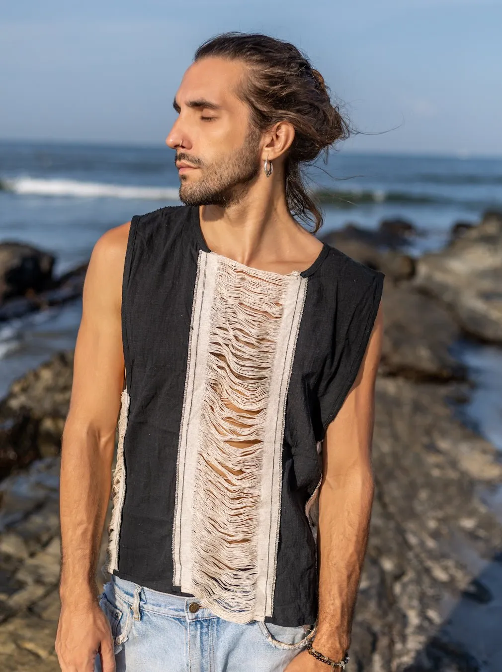 Konyak Vest