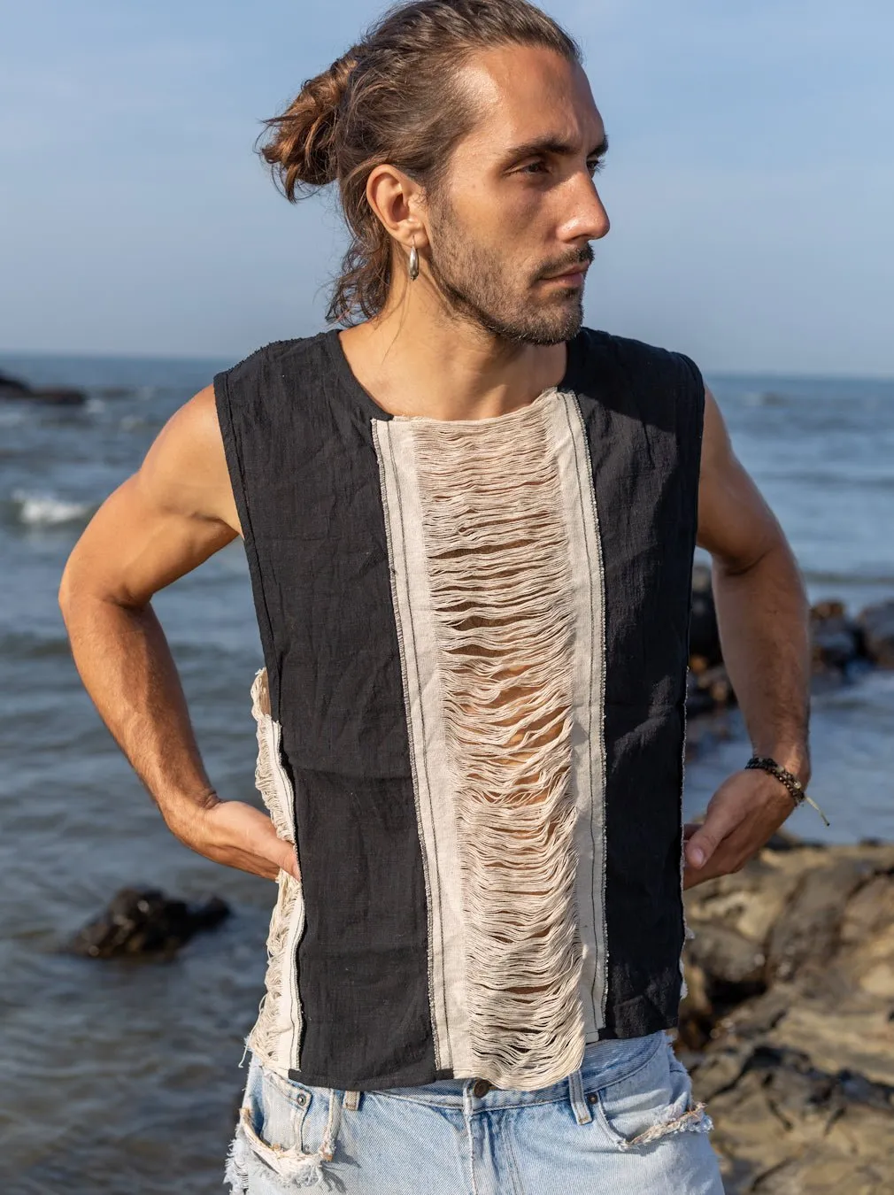 Konyak Vest