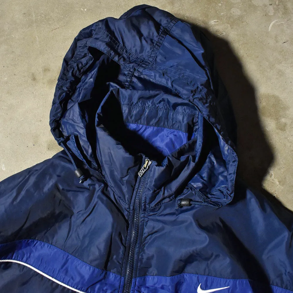 NIKE 中綿入り ナイロンジャケット 240130