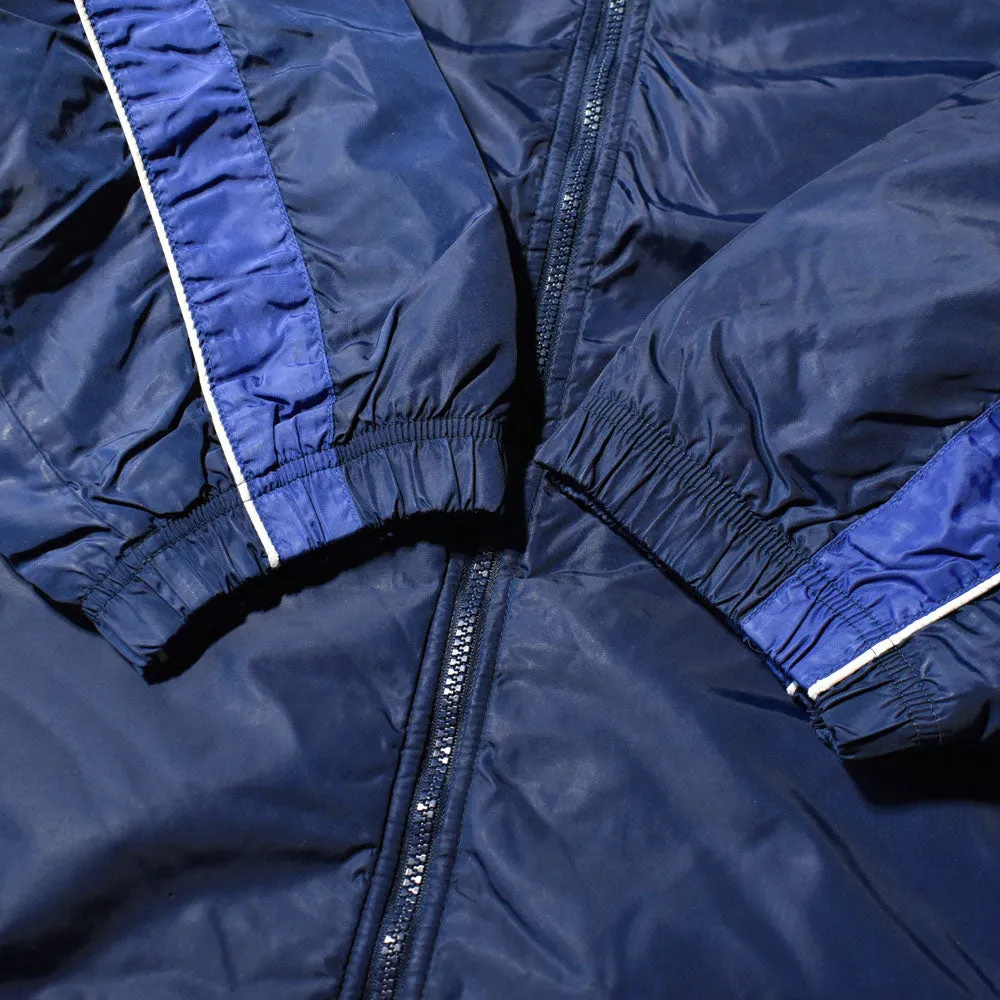 NIKE 中綿入り ナイロンジャケット 240130