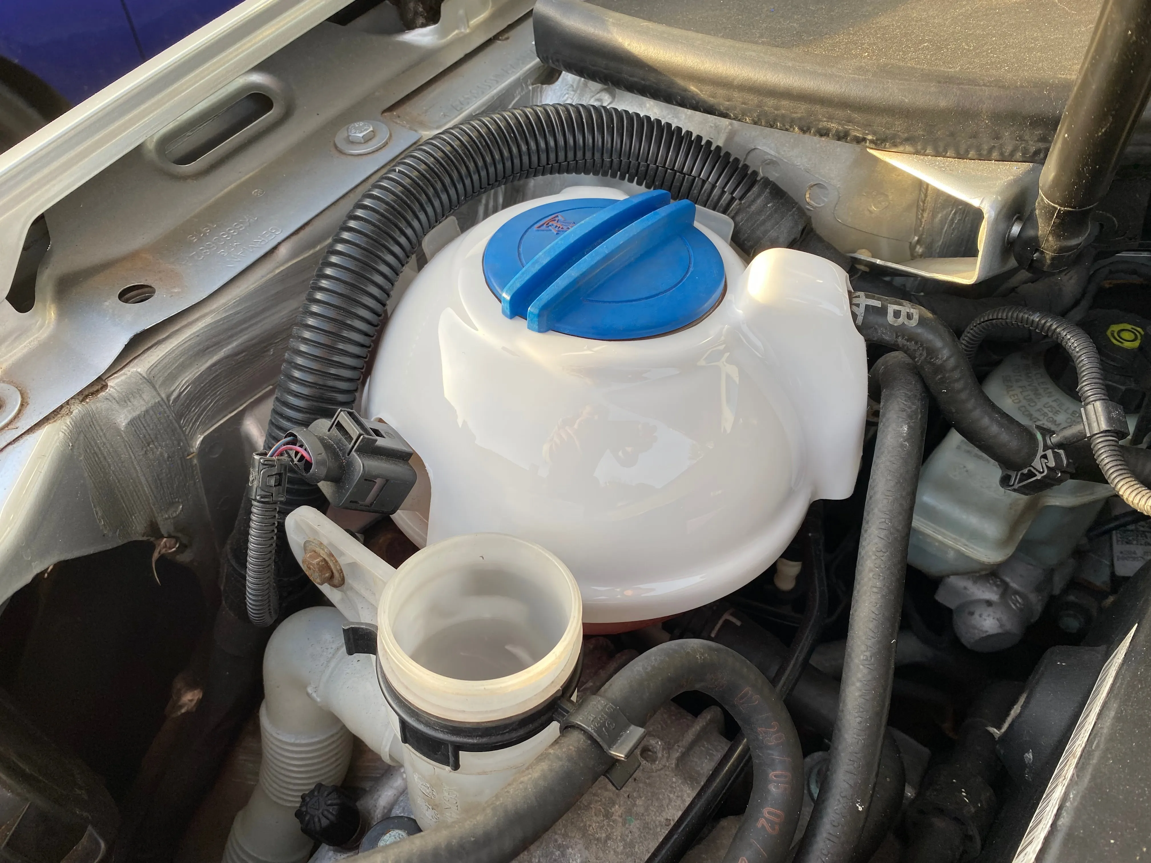 Proform Coolant Tank Cover (various colours) - Mk5 Volkswagen Golf
