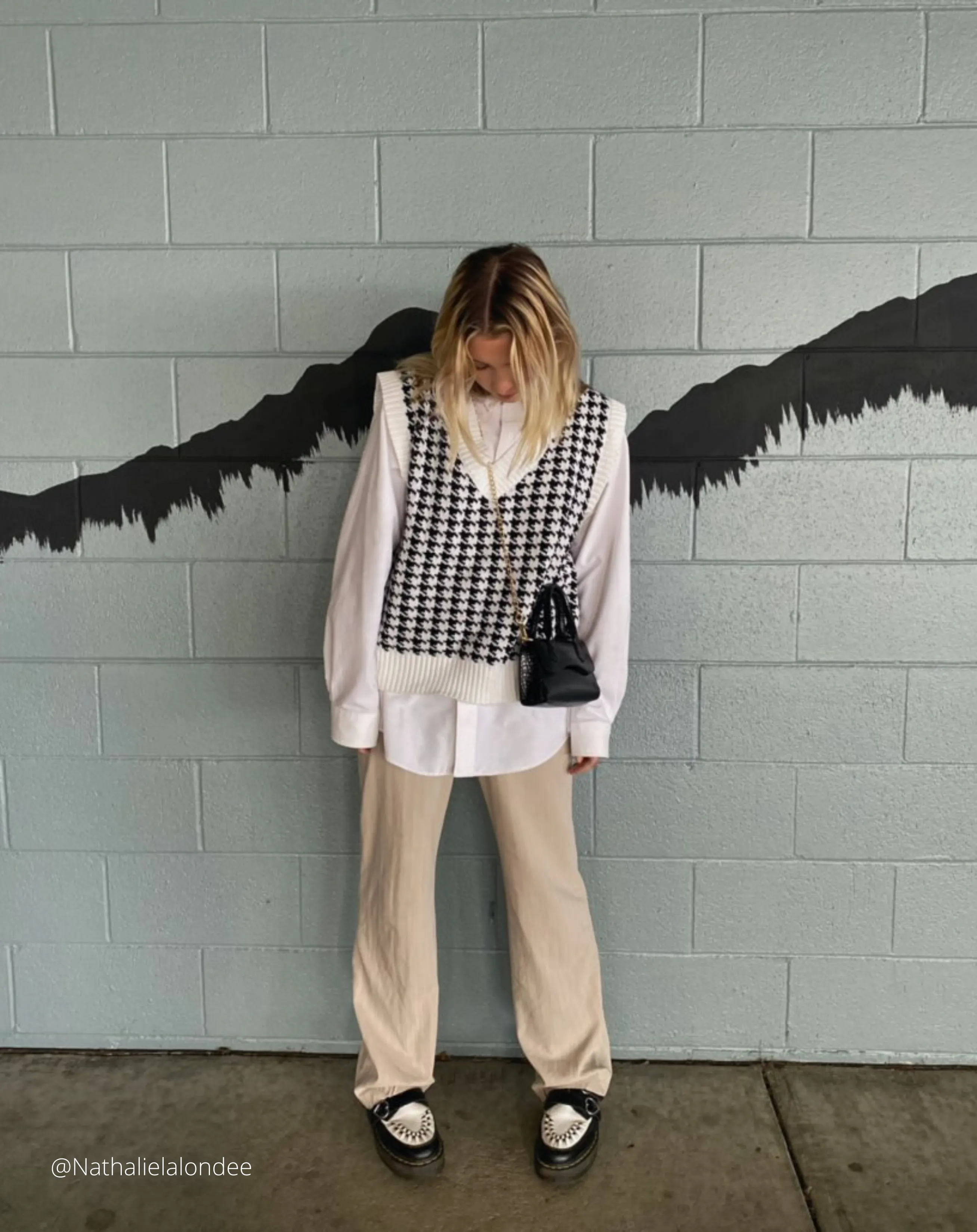WHITE OVERSIZE WAISTCOAT