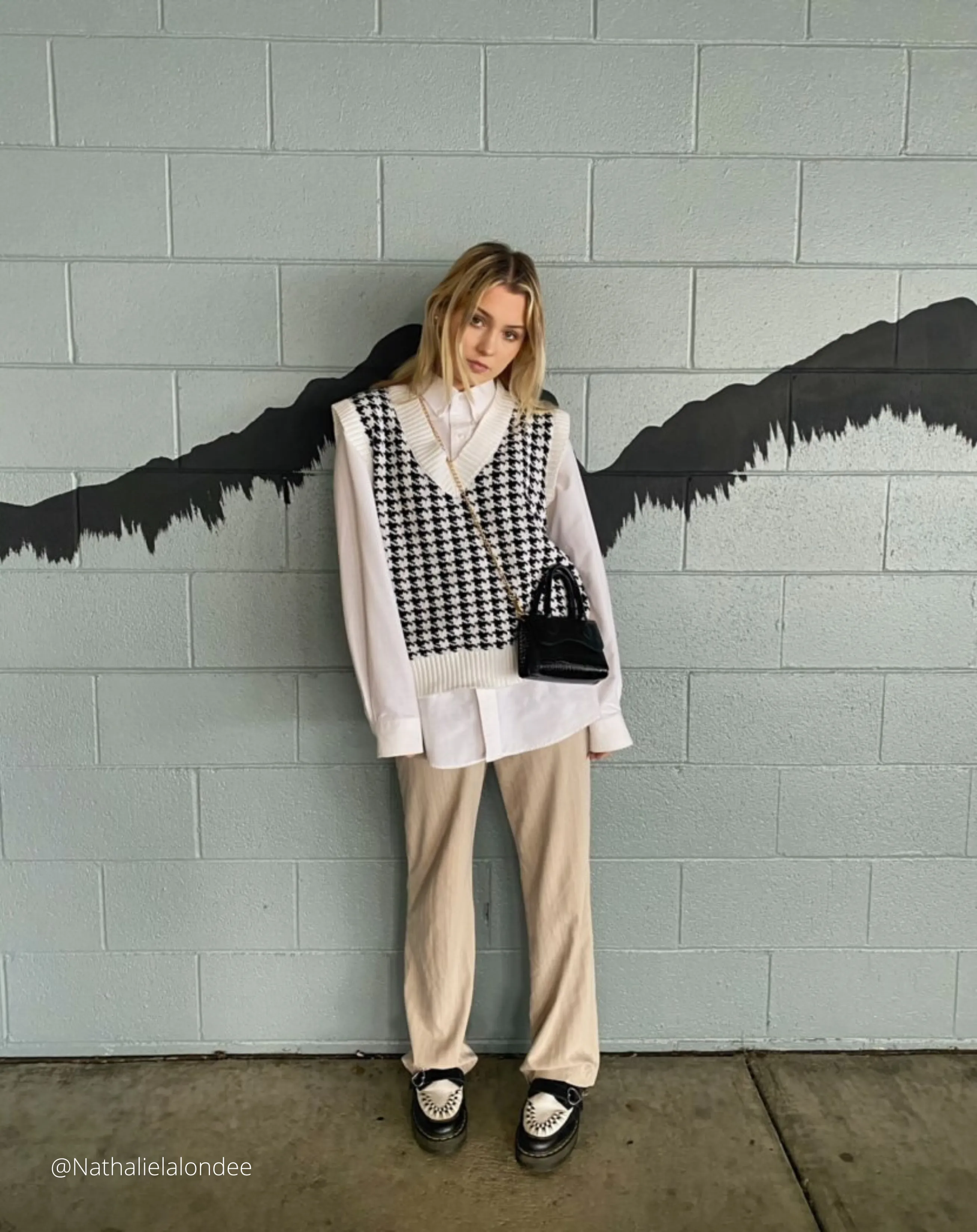 WHITE OVERSIZE WAISTCOAT
